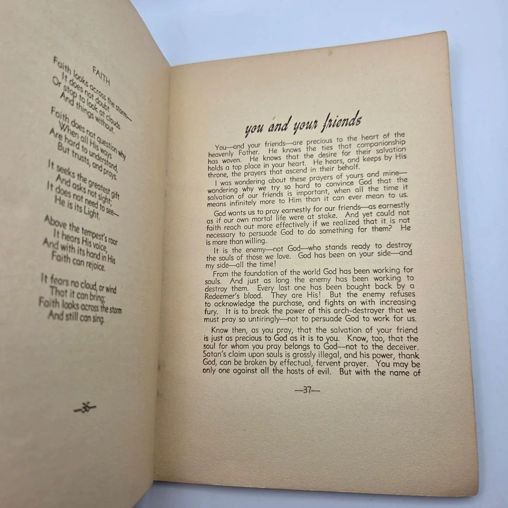 Faith on Tiptoe Marjorie Lewis Lloyd 1946 Vintage Religious Book